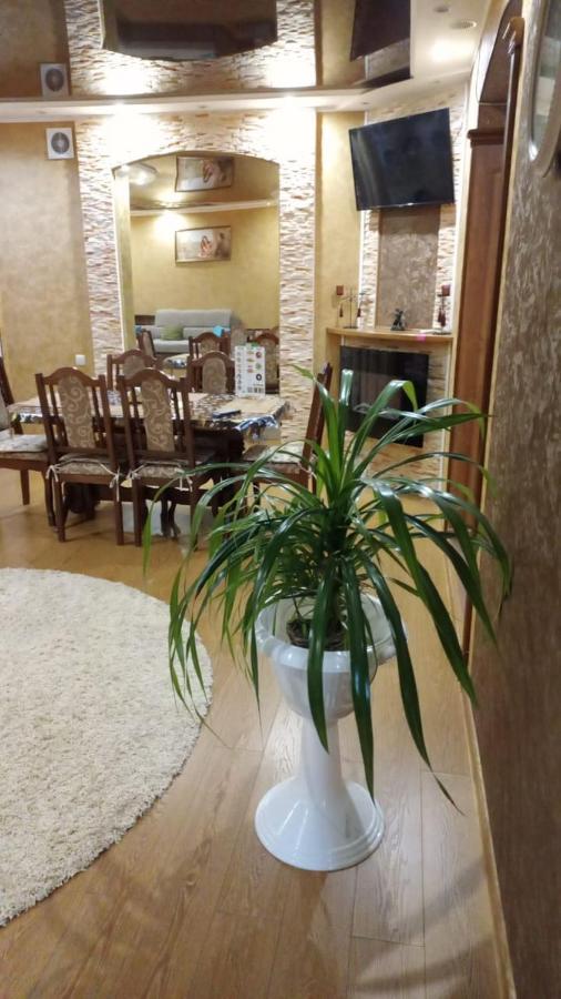Lux Apartment City Center Nikolayev Bagian luar foto