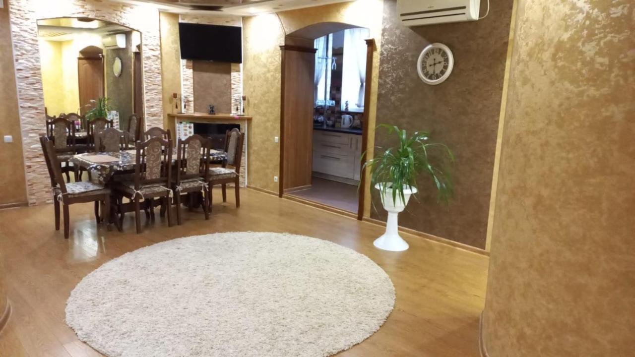 Lux Apartment City Center Nikolayev Bagian luar foto